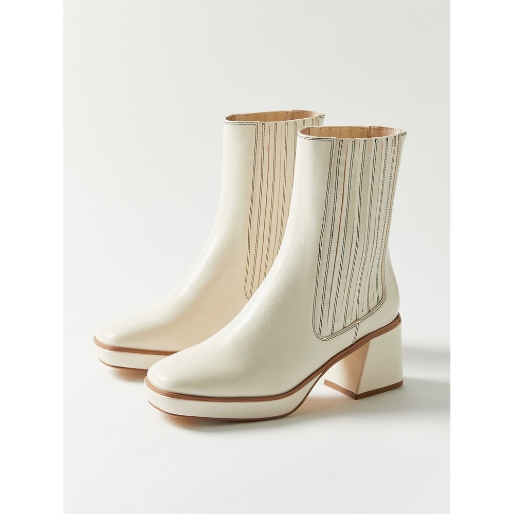 NEW Urban Outfitters Ava Retro Square Toe Heel Boots Cream Faux Leather 8 EU 39
